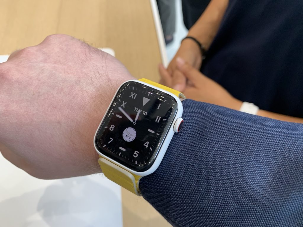 Умные часы Apple Watch Series 8